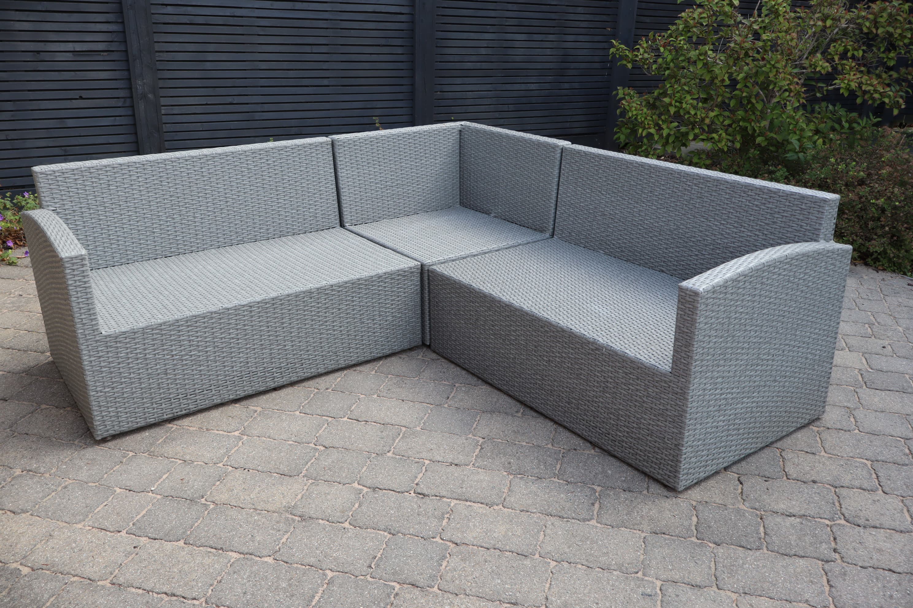 Alexander Francis rattan corner sofa (Calabria range)