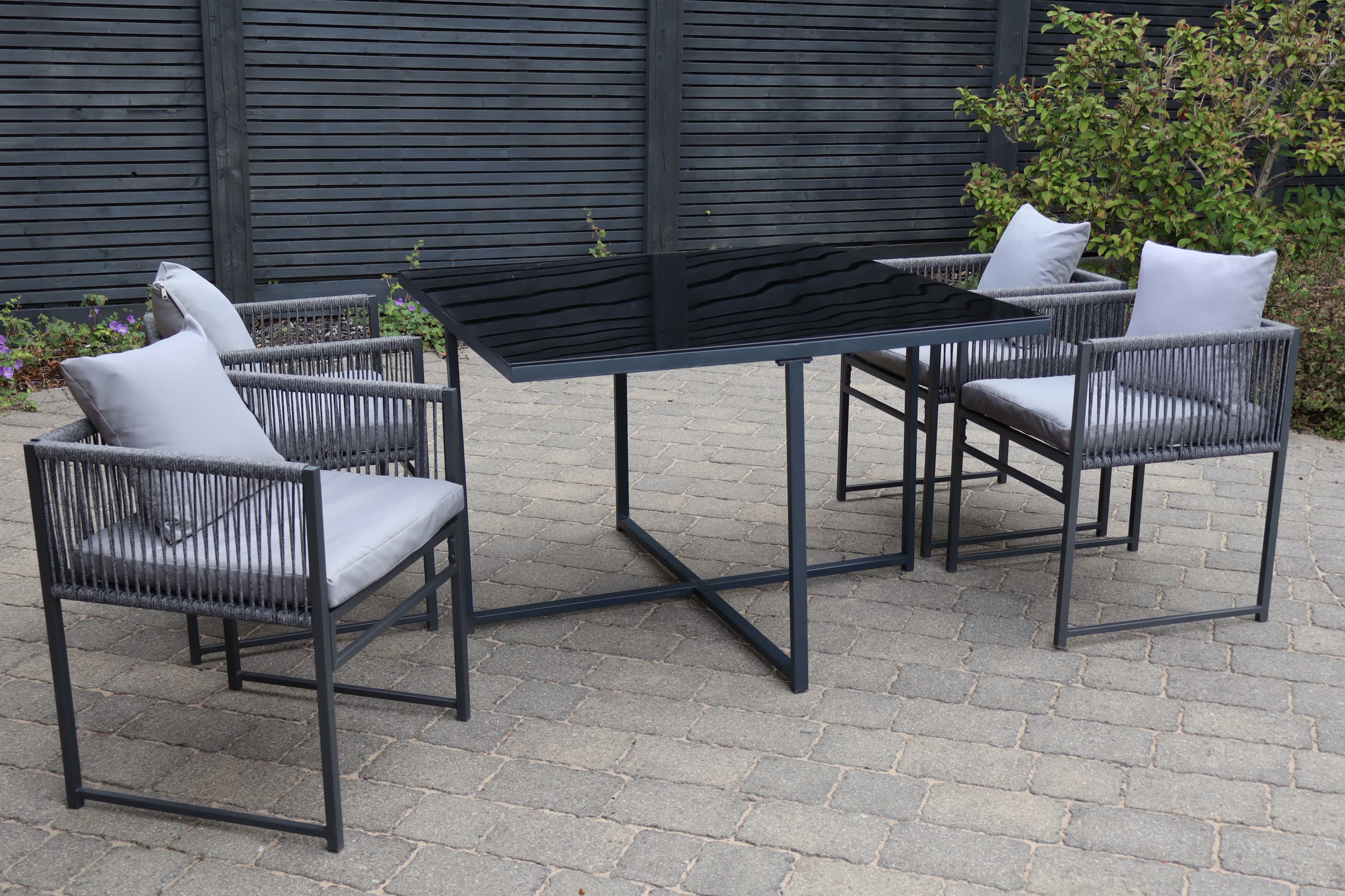 GSD 4-seater patio set 