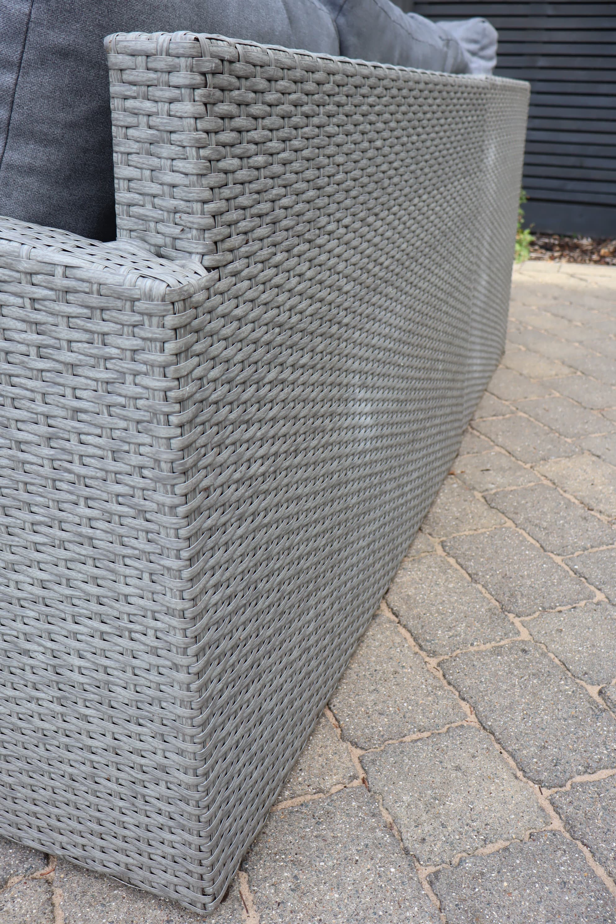 Alexander Francis rattan corner sofa (Calabria range)