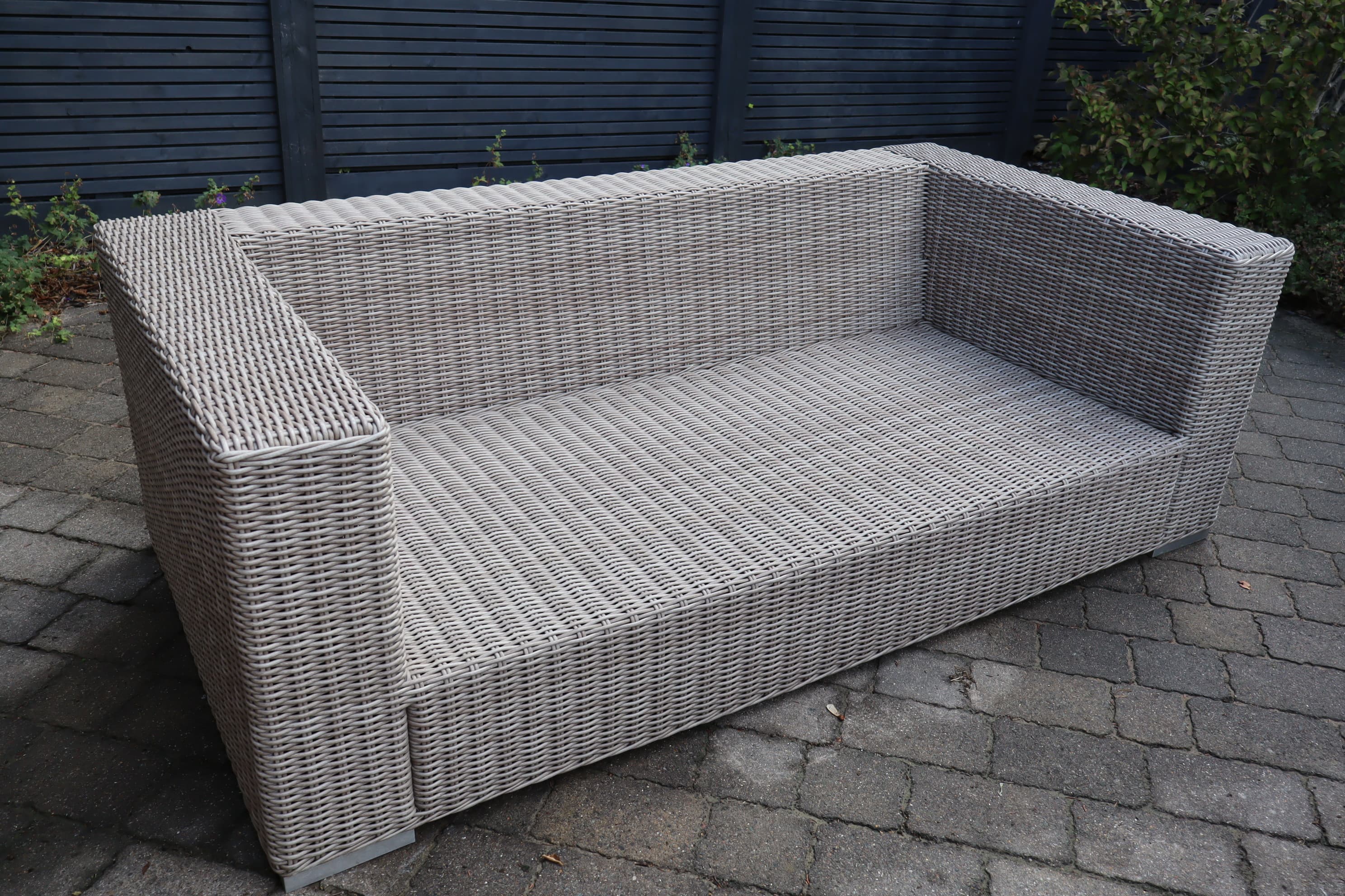 Teak & Mahogany 6-seater luxury rattan lounge set